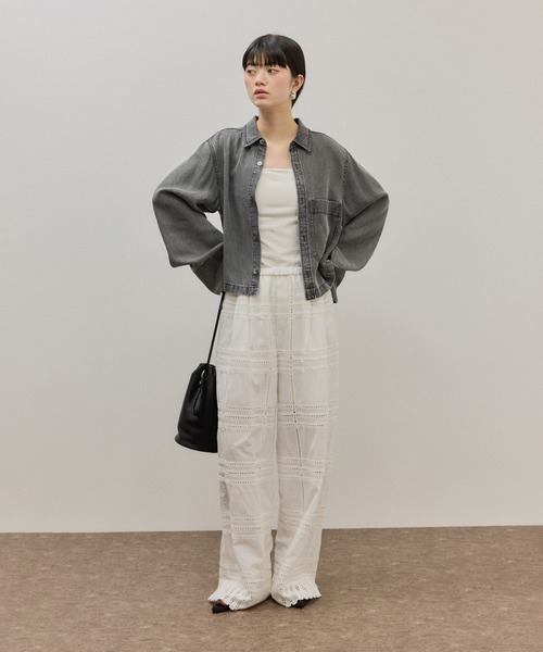 ADAM ET ROPE'（アダムエロペ）の「【一部WEB限定カラー】エンブロイダリーイージーパンツ（その他パンツ・レディース・ホワイト/ダークブラウン/ブラック・36/38）」の8枚目の写真