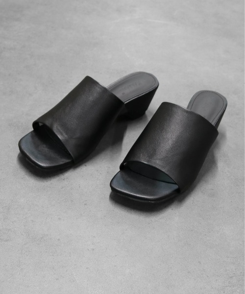 THE CELL.(ザセルドット)の「スクエアミュール サンダル SQUARE MULE SANDALS(サンダル・レディース・ブラック・39/37/35)」の4枚目の写真