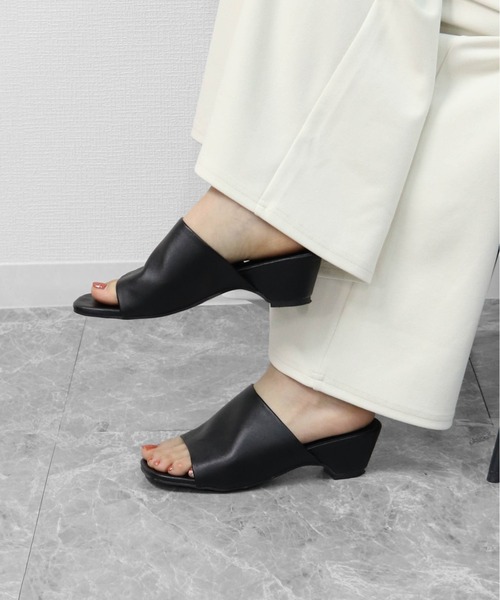THE CELL.(ザセルドット)の「スクエアミュール サンダル SQUARE MULE SANDALS(サンダル・レディース・ブラック・39/37/35)」の8枚目の写真