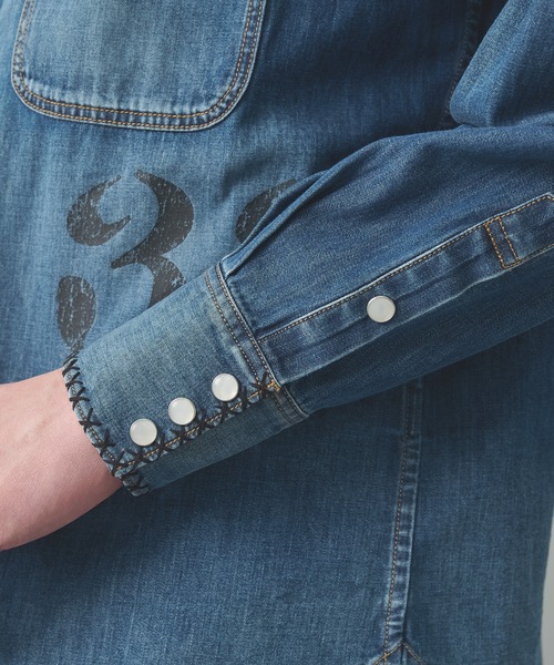 KHOKI（コッキ）の「【KHOKI/コッキ】Hand-Embroidered Denim Shirt（シャツ/ブラウス・メンズ・ブラック/インディゴブルー・2）」の8枚目の写真