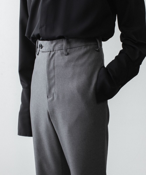 ato(アトウ)の「RECYCLE POLYESTER STRAIGHT PANTS(その他パンツ・メンズ・トップグレー/ブラック/ベージュ・44/46/48)」の13枚目の写真
