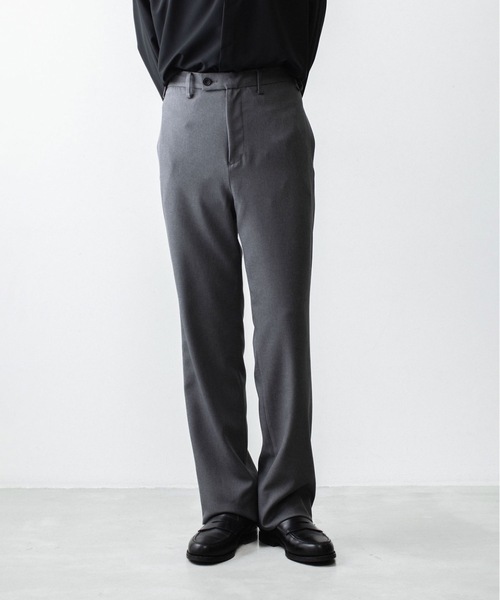 ato(アトウ)の「RECYCLE POLYESTER STRAIGHT PANTS(その他パンツ・メンズ・トップグレー/ブラック/ベージュ・44/46/48)」の7枚目の写真