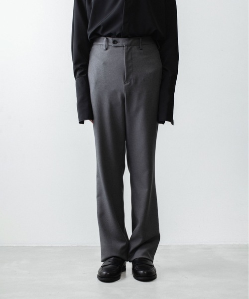 ato(アトウ)の「RECYCLE POLYESTER STRAIGHT PANTS(その他パンツ・メンズ・トップグレー/ブラック/ベージュ・44/46/48)」の6枚目の写真