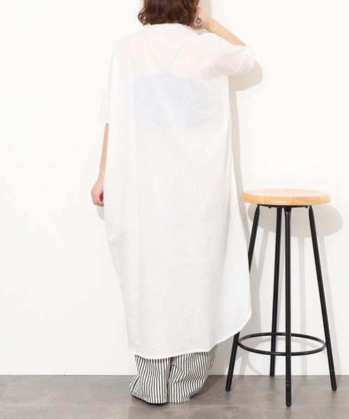 Emago(イマゴ)の「EMAGO 縦花刺繍コクーンワンピース 半端袖(シャツワンピース・レディース・ネイビー/ホワイト/ピンク・FREE)」の6枚目の写真