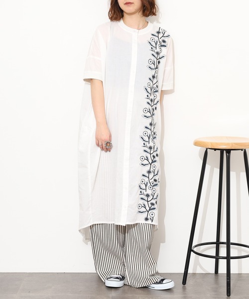 Emago(イマゴ)の「EMAGO 縦花刺繍コクーンワンピース 半端袖(シャツワンピース・レディース・ネイビー/ホワイト/ピンク・FREE)」の8枚目の写真
