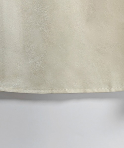 ReRe(リリ)の「フリルネックデザインブラウス(シャツ/ブラウス・レディース・ベージュ・SMALL/MEDIUM/LARGE/X-LARGE)」の12枚目の写真