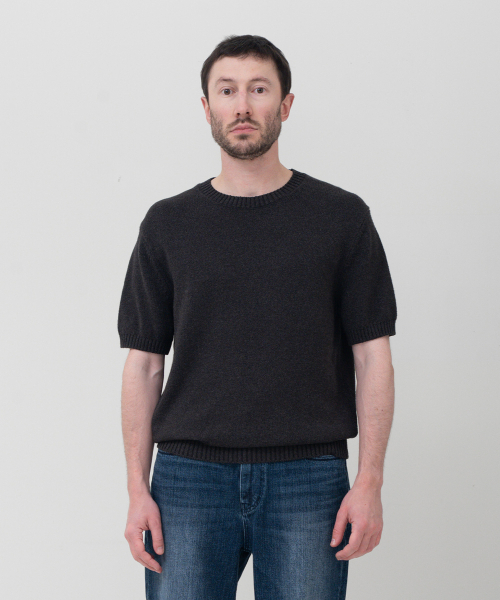 UPW Woshable Cotton Round 半袖 Knit Dark Grey — короткий рукав, темно-серый