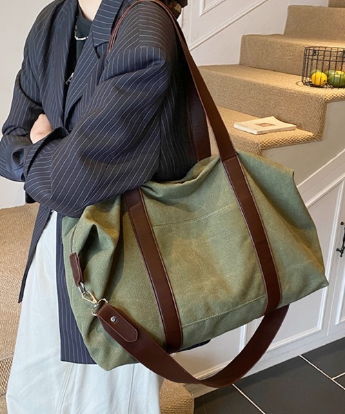 Miniministore(ミニミニストア)の「ボストンバッグ レザー切り替えショルダー(ボストンバッグ・レディース・ブラック/ベージュ/カーキ・FREE)」の9枚目の写真
