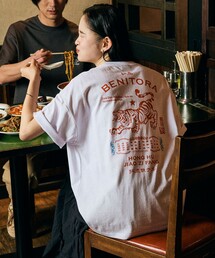 限定展開 紅虎餃子房×FREAK'S STORE 別注 ビッグシルエット バックプリント クルーネック Tシャツ