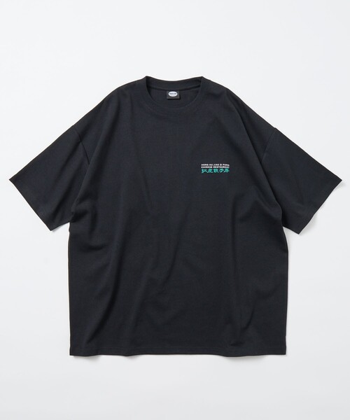 FREAK'S STORE(フリークスストア)の「限定展開 紅虎餃子房×FREAK'S STORE 別注 ビッグシルエット バックプリント クルーネック Tシャツ(Tシャツ/カットソー・メンズ・ブラック/ネイビー/ホワイト・SMALL/MEDIUM/LARGE)」の18枚目の写真