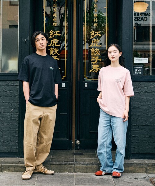 FREAK'S STORE(フリークスストア)の「限定展開 紅虎餃子房×FREAK'S STORE 別注 ビッグシルエット バックプリント クルーネック Tシャツ(Tシャツ/カットソー・メンズ・ブラック/ネイビー/ホワイト・SMALL/MEDIUM/LARGE)」の21枚目の写真