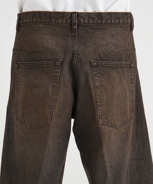 NVRFRGT(ネヴァーフォーゲット)の「3D TWISTED WIDE LEG JEANS(デニムパンツ・メンズ・インディゴブルー/ブラック・3/2/1)」の15枚目の写真