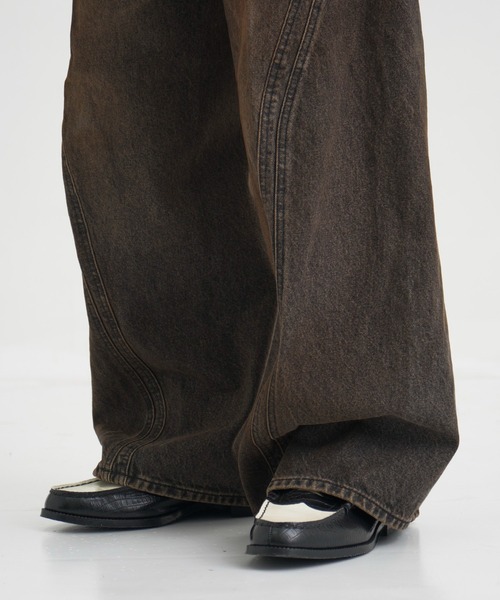 NVRFRGT(ネヴァーフォーゲット)の「3D TWISTED WIDE LEG JEANS(デニムパンツ・メンズ・インディゴブルー/ブラック・3/2/1)」の19枚目の写真