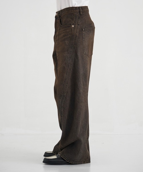 NVRFRGT(ネヴァーフォーゲット)の「3D TWISTED WIDE LEG JEANS(デニムパンツ・メンズ・インディゴブルー/ブラック・3/2/1)」の20枚目の写真