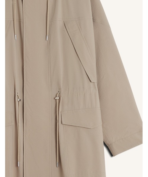 Maison Kitsune(メゾンキツネ)の「LIGHT PARKA(その他アウター・メンズ・ベージュ・L/M/S)」の4枚目の写真