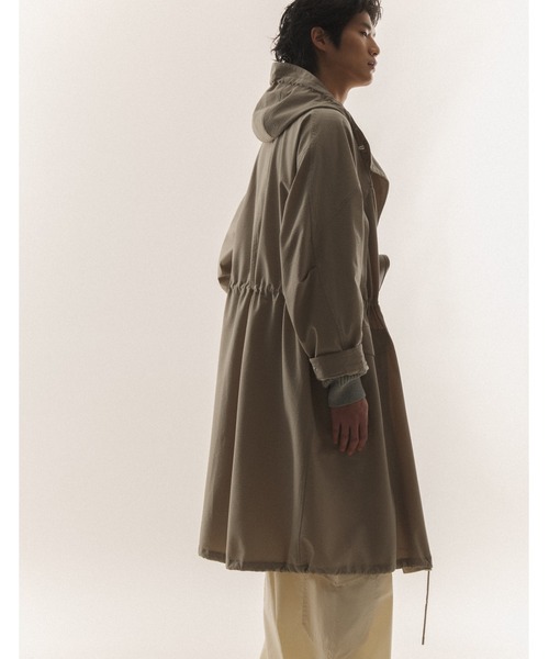 Maison Kitsune(メゾンキツネ)の「LIGHT PARKA(その他アウター・メンズ・ベージュ・L/M/S)」の8枚目の写真
