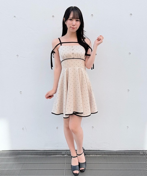 NOMAE(ノーマエ)の「アームリボンワンピース(ワンピース・レディース・ベージュ/グレー/ブラウン/ダークブルー・FREE)」の20枚目の写真