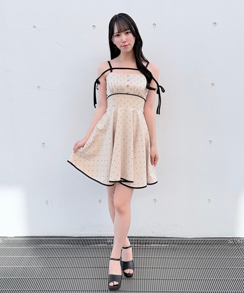 NOMAE(ノーマエ)の「アームリボンワンピース(ワンピース・レディース・ベージュ/グレー/ブラウン/ダークブルー・FREE)」の19枚目の写真