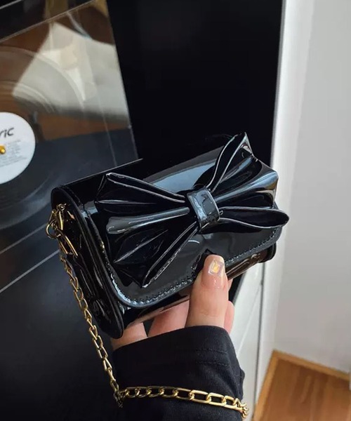 WESTSEA(ウエストシー)の「ビッグリボン ミニポシェット ショルダーバッグ(ショルダーバッグ・レディース・ブラック/ホワイト/シルバー/ピンク・FREE)」の1枚目の写真
