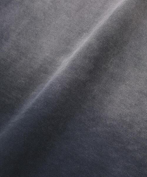 CONVERSE TOKYO（コンバーストウキョウ）の「GRADATION DYE CUT-OFF TEE（Tシャツ/カットソー・レディース・ネイビー/ブラウン/ブラック・SMALL/MEDIUM）」の16枚目の写真