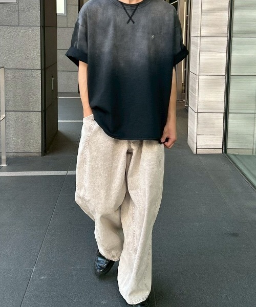 CONVERSE TOKYO（コンバーストウキョウ）の「GRADATION DYE CUT-OFF TEE（Tシャツ/カットソー・レディース・ネイビー/ブラウン/ブラック・SMALL/MEDIUM）」の20枚目の写真