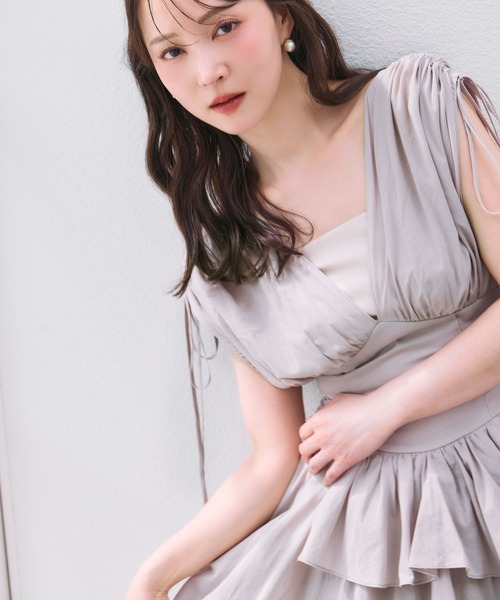 polaura(ポローラ)の「エアリーティアードビスチェワンピース(ワンピース・レディース・オフホワイト/ネイビー/ピンク・M/S)」の19枚目の写真
