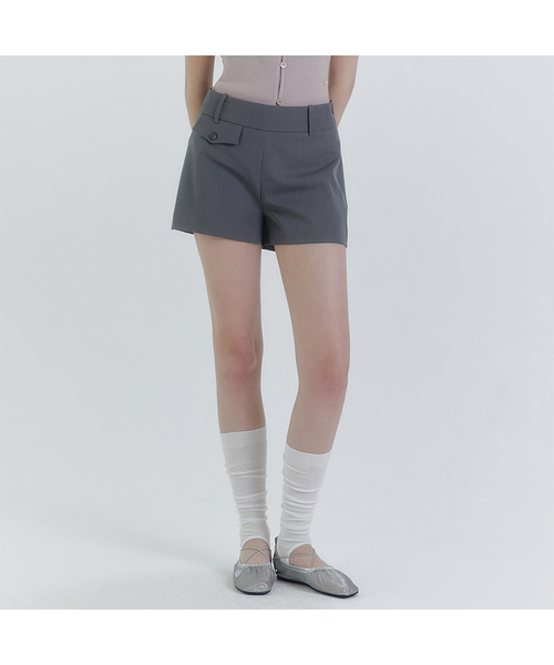 MICANE(ミケーネ)の「ヌベリスフラップショーツ(その他パンツ・レディース・ライトグレー/ブラック/ブラウン・SMALL/MEDIUM/LARGE/X-LARGE/XX-LARGE/X-SMALL)」の1枚目の写真