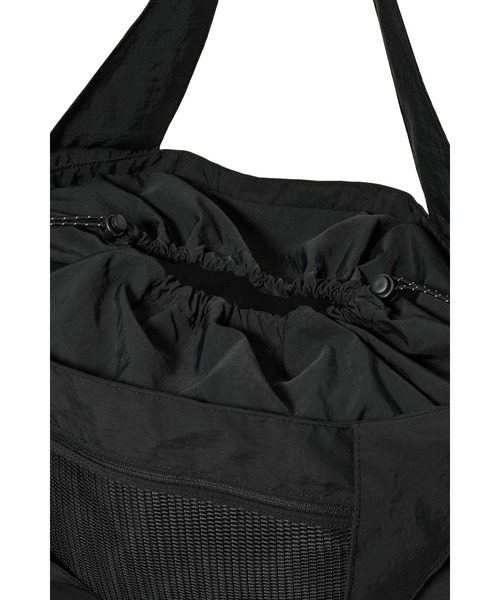 EMIS(イミス)の「MESH NYLON SHOULDER BAG(ショルダーバッグ・レディース・オリーブ/ブラック・FREE)」の12枚目の写真