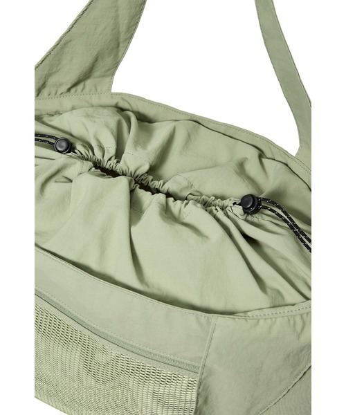 EMIS(イミス)の「MESH NYLON SHOULDER BAG(ショルダーバッグ・レディース・オリーブ/ブラック・FREE)」の19枚目の写真