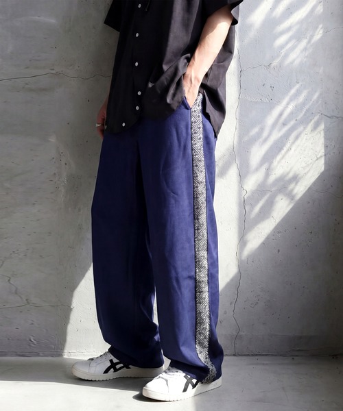 antiqua(アンティカ)の「幾何学柄 サイドライン ワイドパンツ(その他パンツ・レディース・ネイビー系/ブラック×ホワイト・LARGE/MEDIUM)」の9枚目の写真