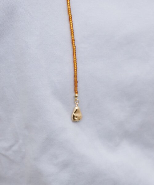 CIAOPANIC TYPY（チャオパニックティピー）の「:【lil】ビーズロングネックレス（ネックレス・レディース・シルバー/オレンジ・ONE SIZE）」の3枚目の写真