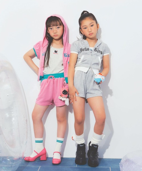 10C REPIPI(ジューシーレピピ)の「【HELLO KITTY】【10C REPIPI】パイルWZIPパーカー(パーカー・キッズ・ピンク/グレー・120cm/110cm/130cm)」の3枚目の写真
