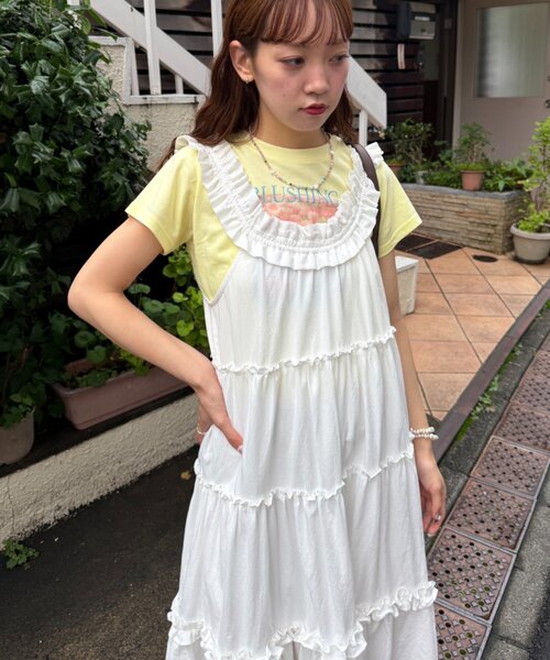 w closet（ダブルクローゼット）の「２WAYフリルドロストティアードワンピース（ワンピース・レディース・オフホワイト/グレー/レッド/ブラック/イエロー・FREE）」の6枚目の写真