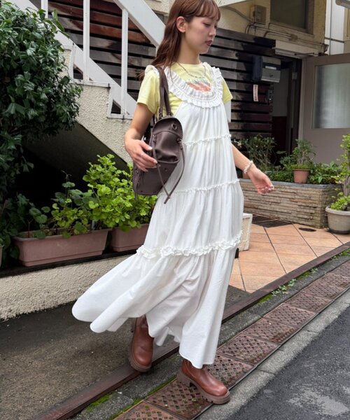 w closet（ダブルクローゼット）の「２WAYフリルドロストティアードワンピース（ワンピース・レディース・オフホワイト/グレー/レッド/ブラック/イエロー・FREE）」の7枚目の写真