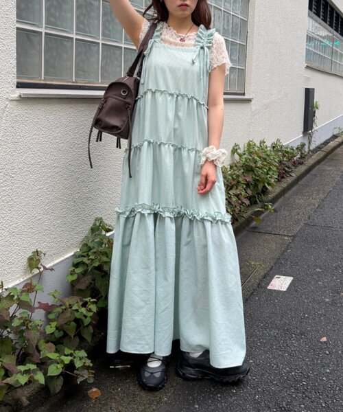 w closet（ダブルクローゼット）の「２WAYフリルドロストティアードワンピース（ワンピース・レディース・オフホワイト/グレー/レッド/ブラック/イエロー・FREE）」の20枚目の写真