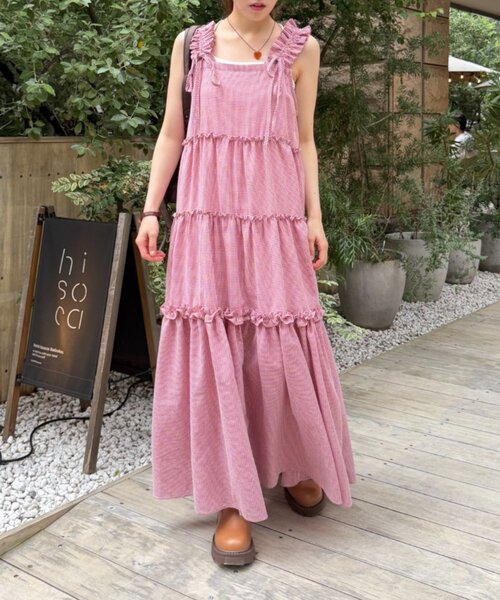 w closet（ダブルクローゼット）の「２WAYフリルドロストティアードワンピース（ワンピース・レディース・オフホワイト/グレー/レッド/ブラック/イエロー・FREE）」の11枚目の写真