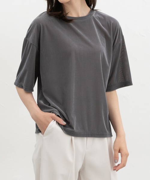 Honeys(ハニーズ)の「ベロアトップス(Tシャツ/カットソー・レディース・グレイッシュブルー/スミクロ/モカ・LL/L/M/S)」の1枚目の写真
