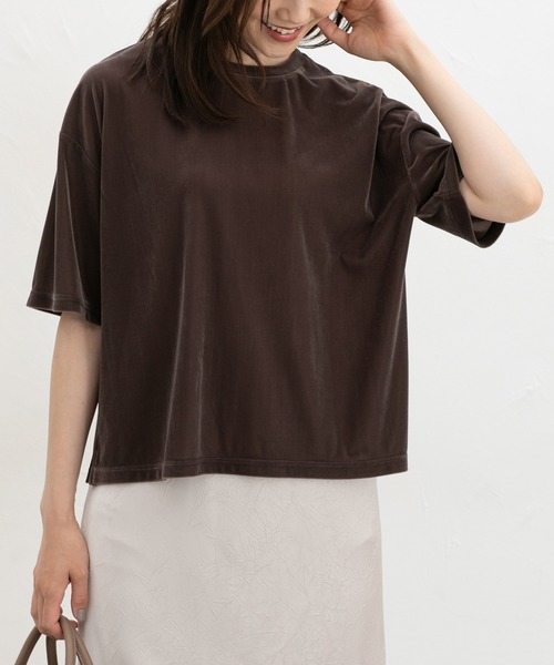 Honeys(ハニーズ)の「ベロアトップス(Tシャツ/カットソー・レディース・グレイッシュブルー/スミクロ/モカ・LL/L/M/S)」の2枚目の写真
