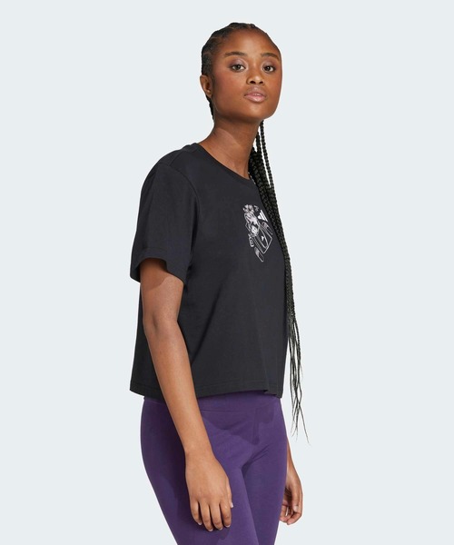 adidas（アディダス）の「ミニグラフィックTシャツ / アディダス adidas（Tシャツ/カットソー・レディース・ブラック・X-SMALL/X-LARGE/MEDIUM/SMALL/XX-LARGE/LARGE）」の3枚目の写真