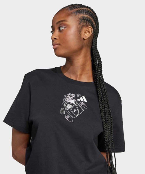 adidas（アディダス）の「ミニグラフィックTシャツ / アディダス adidas（Tシャツ/カットソー・レディース・ブラック・X-SMALL/X-LARGE/MEDIUM/SMALL/XX-LARGE/LARGE）」の4枚目の写真