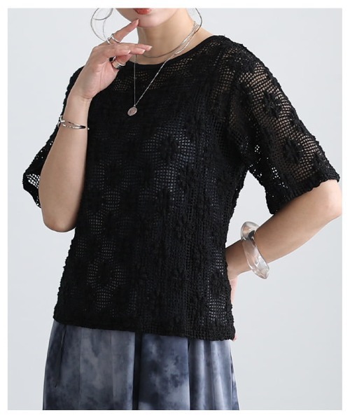 Sawa a la mode(サワアラモード)の「フラワーメッシュクルーネックプルオーバー(Tシャツ/カットソー・レディース・ブラック/アイボリー・FREE)」の10枚目の写真