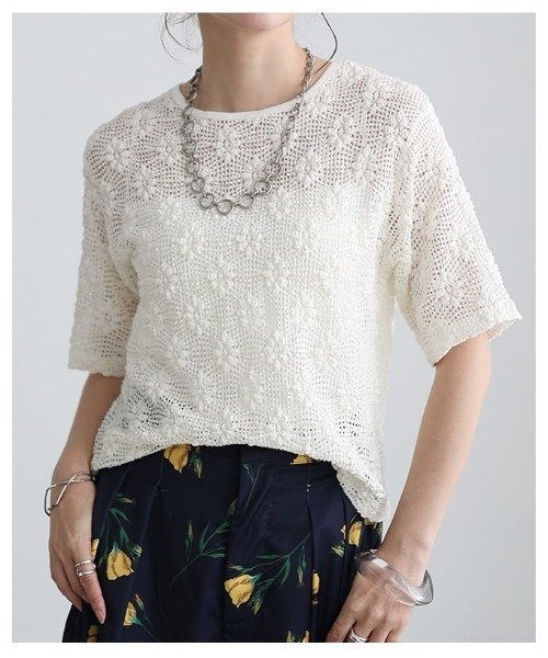 Sawa a la mode(サワアラモード)の「フラワーメッシュクルーネックプルオーバー(Tシャツ/カットソー・レディース・ブラック/アイボリー・FREE)」の19枚目の写真
