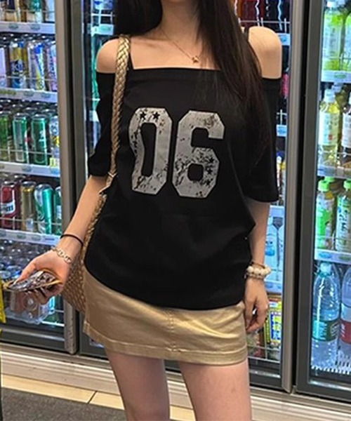MEMECLE(メメクル)の「【 MEMECLE / メメクル 】ナンバリング スターロゴ ワンショルカットソー(Tシャツ/カットソー・レディース・ブラック/ホワイト/グレー・SMALL/MEDIUM)」の17枚目の写真