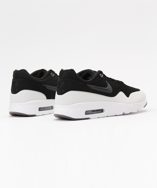 SHIPS JET BLUE（シップスジェットブルー）の「NIKE(ナイキ): AIR MAX 1 ULTRA MOIRE  ナイキ エアマックス1  ウルトラモアレ（スニーカー・メンズ・ブラック/ホワイト・26/27/29/28）」の11枚目の写真