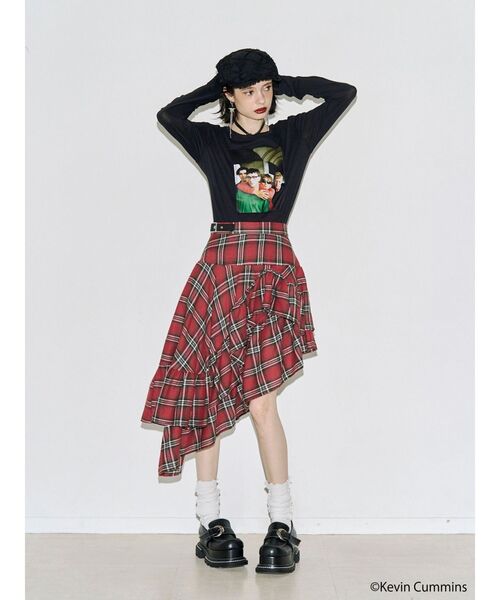 jouetie(ジュエティ)の「【KevinCummins×PosTokyo】シアーロングスリーブTシャツ(Tシャツ/カットソー・レディース・オフホワイト/ブラック・FREE)」の6枚目の写真