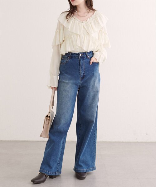 natural couture（ナチュラルクチュール）の「Vネックフリル衿キャンディスリーブブラウス（シャツ/ブラウス・レディース・アイボリー/レッド系その他/ブラウン・FREE）」の6枚目の写真