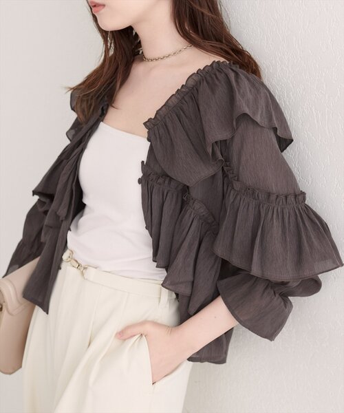 natural couture（ナチュラルクチュール）の「Vネックフリル衿キャンディスリーブブラウス（シャツ/ブラウス・レディース・アイボリー/レッド系その他/ブラウン・FREE）」の16枚目の写真
