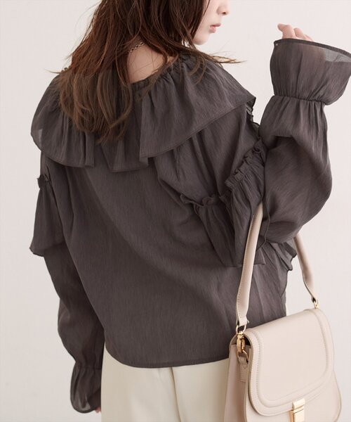 natural couture（ナチュラルクチュール）の「Vネックフリル衿キャンディスリーブブラウス（シャツ/ブラウス・レディース・アイボリー/レッド系その他/ブラウン・FREE）」の19枚目の写真