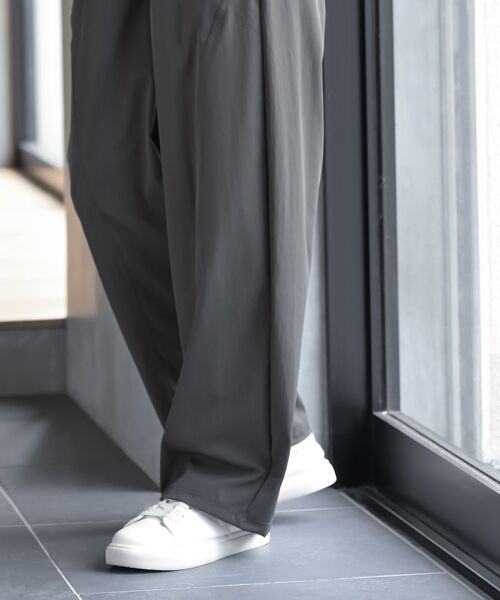 rps(アールピーエス)の「バレルレッグパンツ(その他パンツ・レディース・ベージュ/チャコールグレー/カーキ/ブラック・フリー)」の12枚目の写真