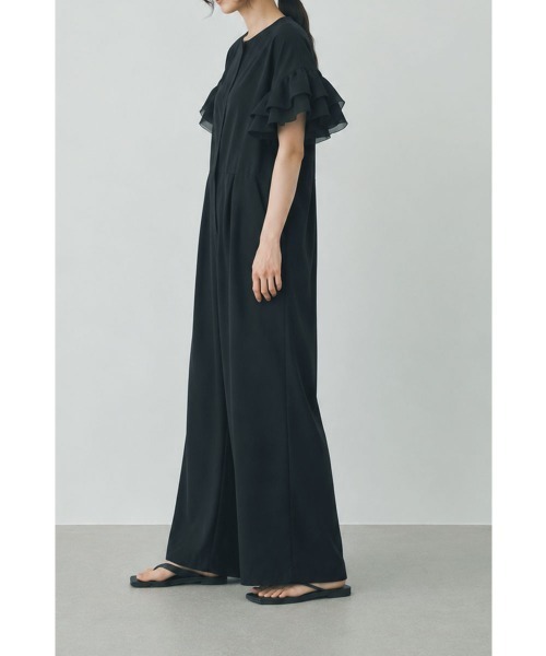 marjour(マージュール)の「FRILL SLEEVE JUMPSUIT(サロペット/オーバーオール・レディース・ブラック/ネイビー・M)」の15枚目の写真